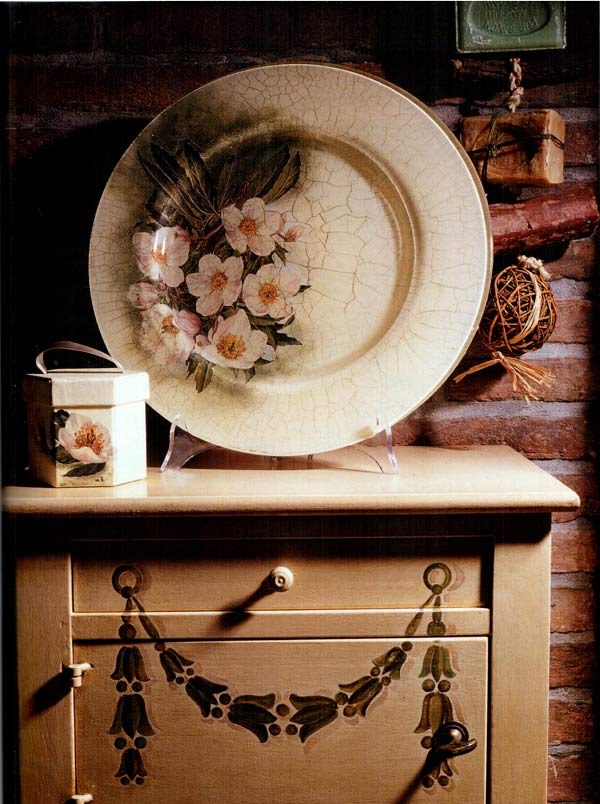 Декупаж тарелки.