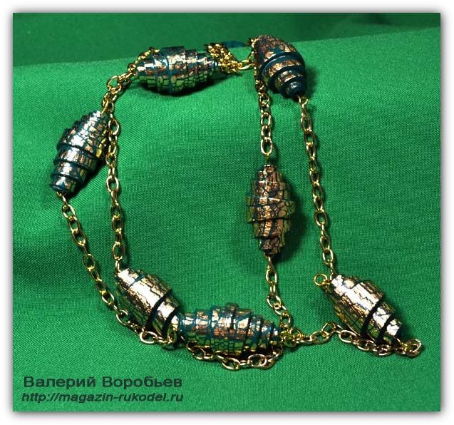 Полимерная глина + поталь.