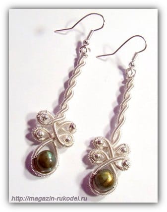 Сережки из проволоки.