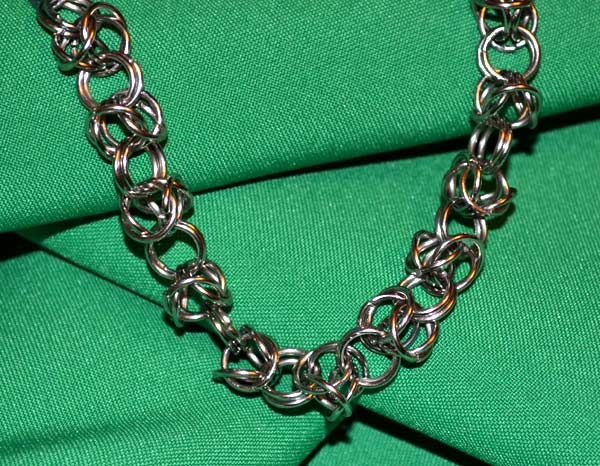 Византийская цепь из соединительных колец (колечек).