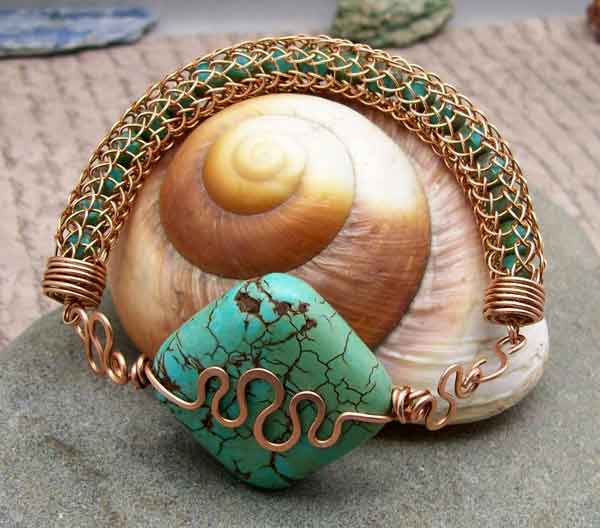 Как сплести из проволоки концевики (заглушки).