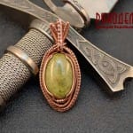 Как оплести кабошон проволокой.