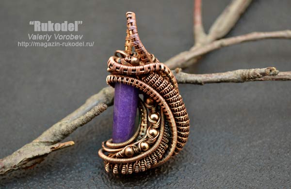 Кулон из проволоки