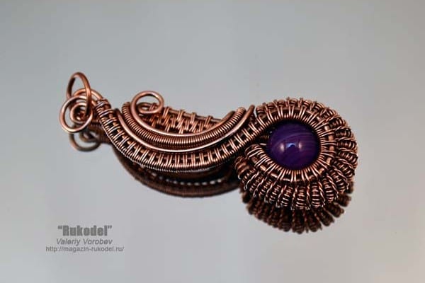 Кулон-из-проволоки-от-Анатольевича