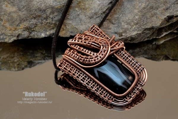 Подвеска из проволоки от-Анатольевича