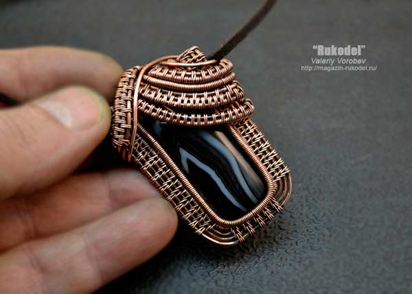 Кулон из медной проволоки от Анатольевича.