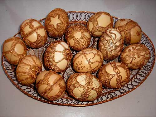 Как украсить яйца.