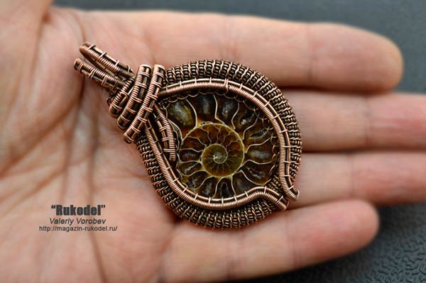 Подвеска с аммонитом
