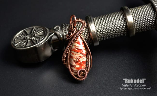 Кулон своими руками