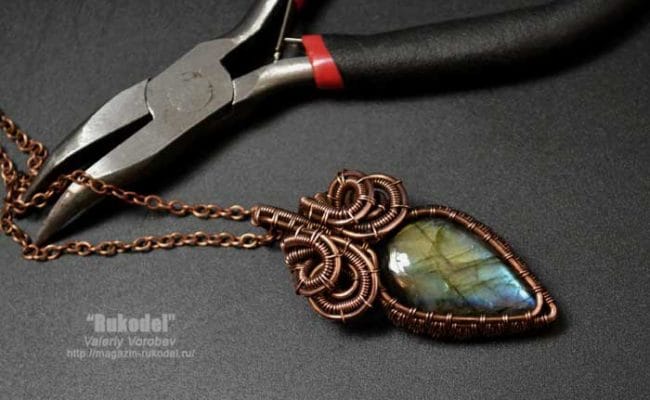 Кулон с лабрадором